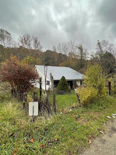 9459 State Route 335, Beaver, OH 45613