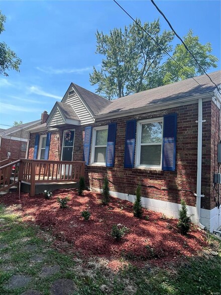 415 N Dade Ave, Saint Louis, MO 63135