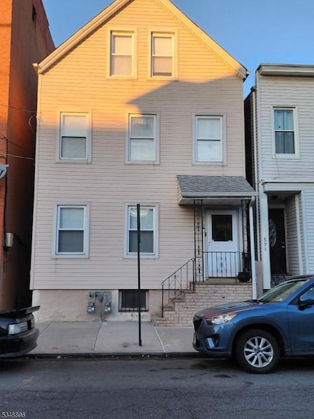 573 4th Ave, Elizabeth, NJ 07202