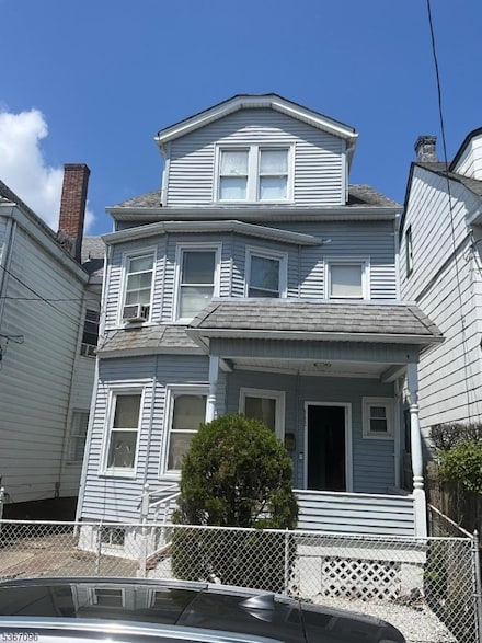 442 E 30th St, Paterson, NJ 07504