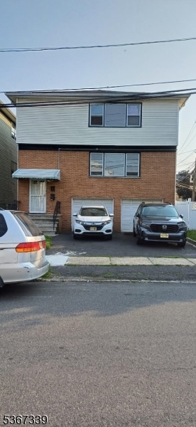 39 Young Ave, Hillside, NJ 07205
