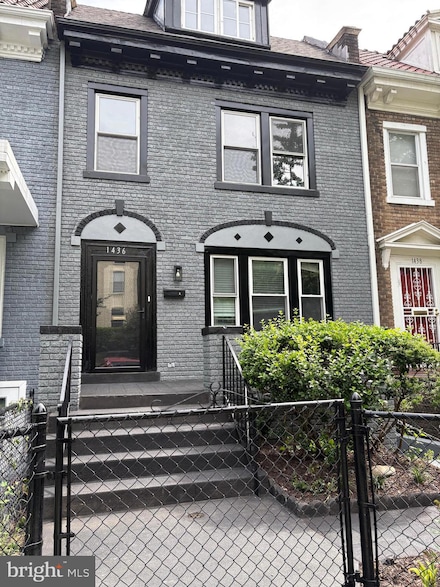 1436 Spring Rd NW, Washington, DC 20010