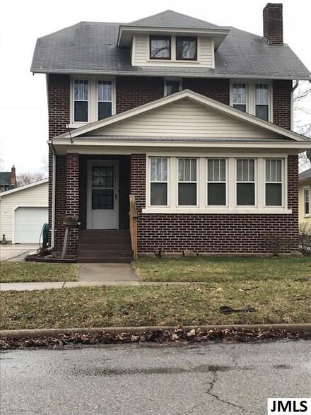 721 6th St, Jackson, MI 49203