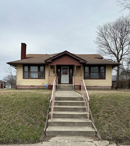 1000 E 8th St, Muncie, IN 47302
