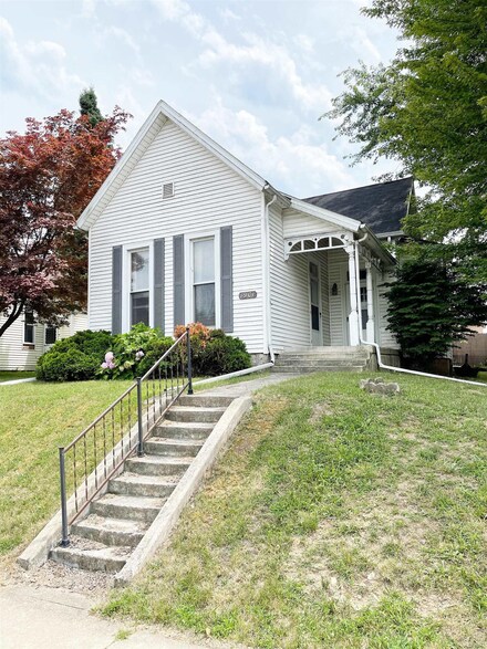 1901 E Market St, Logansport, IN 46947