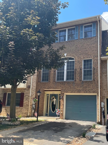 1019 Lindsay Ln, Hagerstown, MD 21742