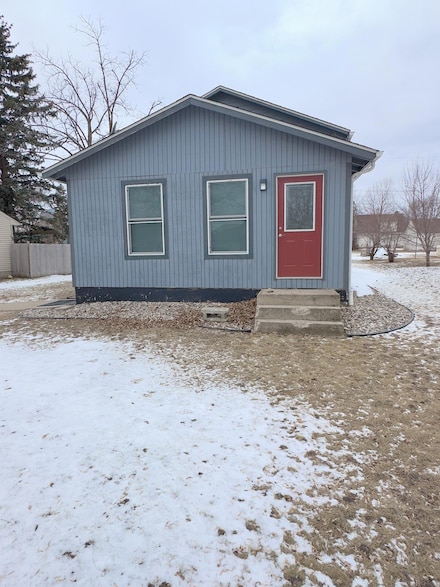 130 Mars St N, Cosmos, MN 56228