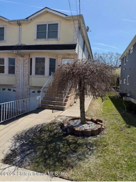 124 Fairfield St, Staten Island, NY 10308