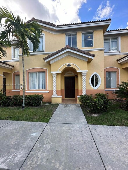 2720 SE 15th Rd Unit 13, Homestead, FL 33035