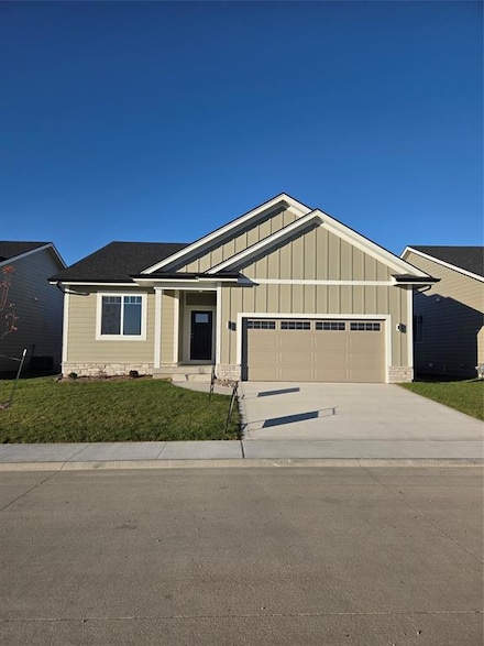 3216 NE Fawn Ln, Ankeny, IA 50021