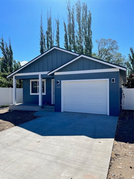 1390 Theo Way, Rock Island, WA 98850