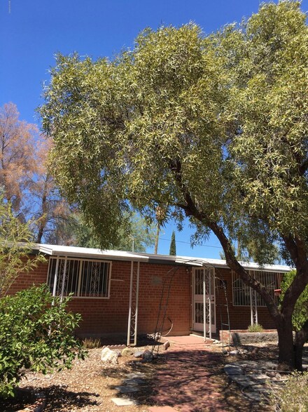 4733 E 25th St, Tucson, AZ 85711