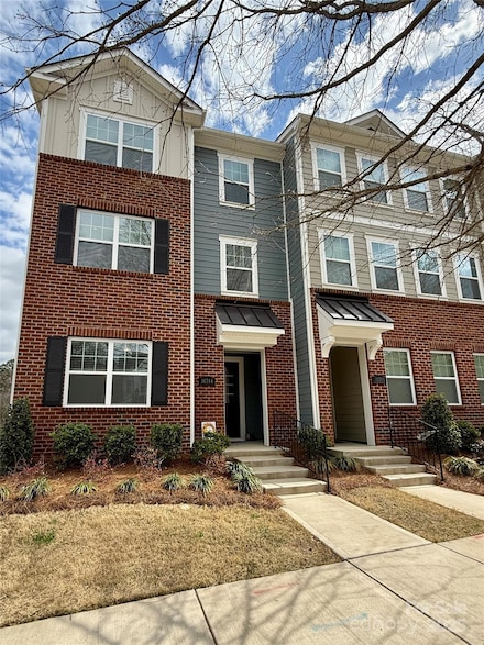 16764 Summers Walk Blvd, Davidson, NC 28036