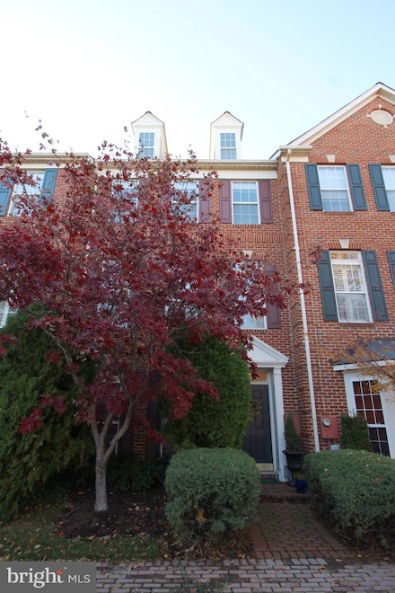 704 Catts Tavern Dr, Alexandria, VA 22314