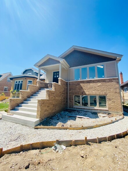 3808 Clinton Ave, Stickney, IL 60402