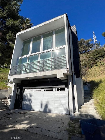 8655 Appian Way, Los Angeles, CA 90046