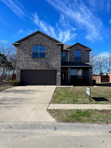 1208 Primrose Dr, Sanger, TX 76266