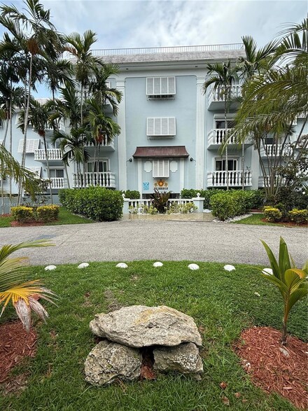1150 Madruga Ave Unit A303, Coral Gables, FL 33146