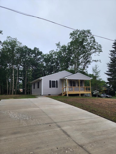 172 Carpenter St, Shady Spring, WV 25918