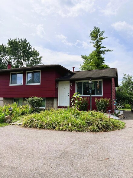 3079 Clime Rd, Columbus, OH 43223