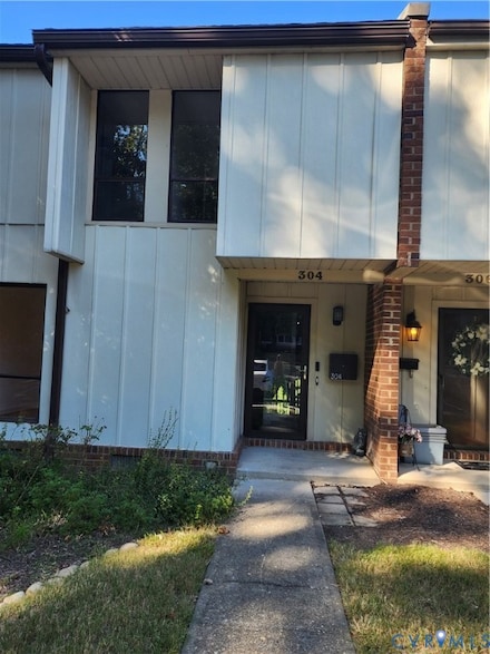 304 Colonel Dr, Henrico, VA 23075
