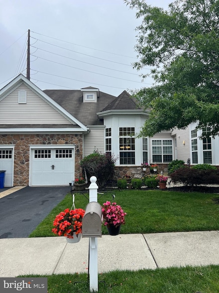 86 Ables Run Dr, Absecon, NJ 08201