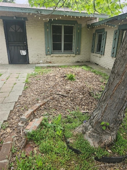 1280 E Woodbury Rd, Pasadena, CA 91104