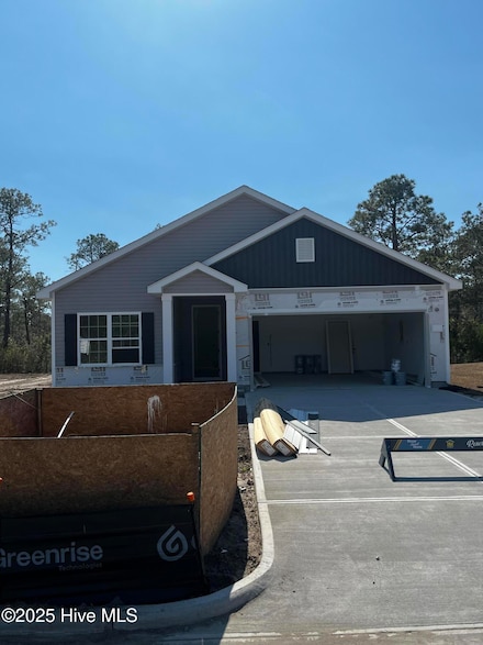 50 Umbrella Palm Dr, Hampstead, NC 28443