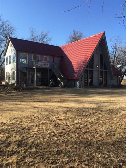10727 E Willow Rd, Enid, OK 73701