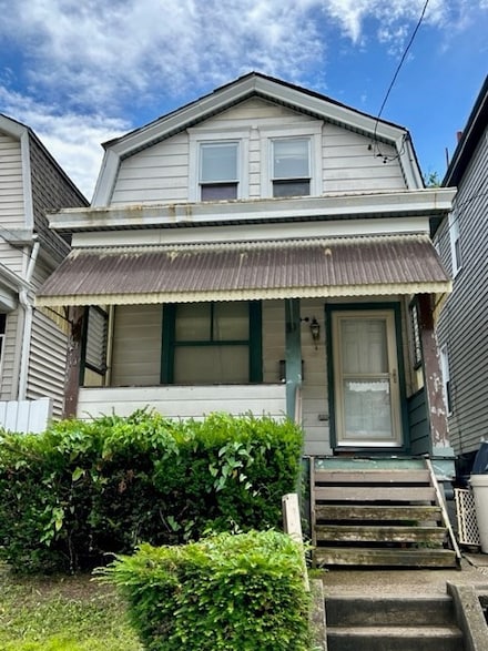 2618 Salisbury St, Pittsburgh, PA 15210