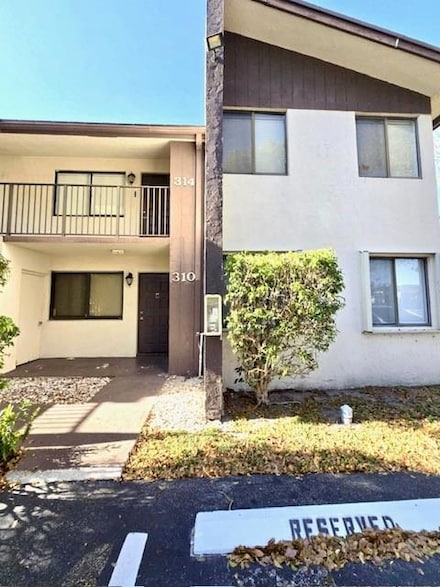 310 W Laurel Dr Unit 1401, Margate, FL 33063