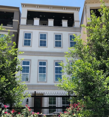 827 Dunleigh Meadows Ln, Houston, TX 77055