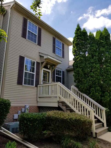 642 Littleton Trail Unit 213, Elgin, IL 60120