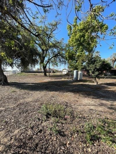 6041 Larson, Fresno, CA 93706