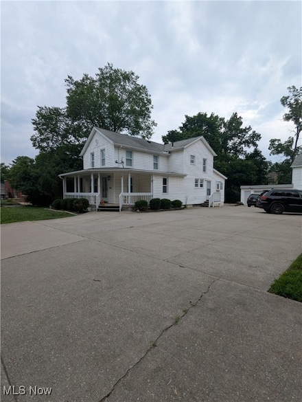 85 Maple Dr, Hudson, OH 44236
