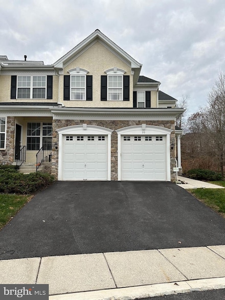 99 Longview Ln, Newtown Square, PA 19073