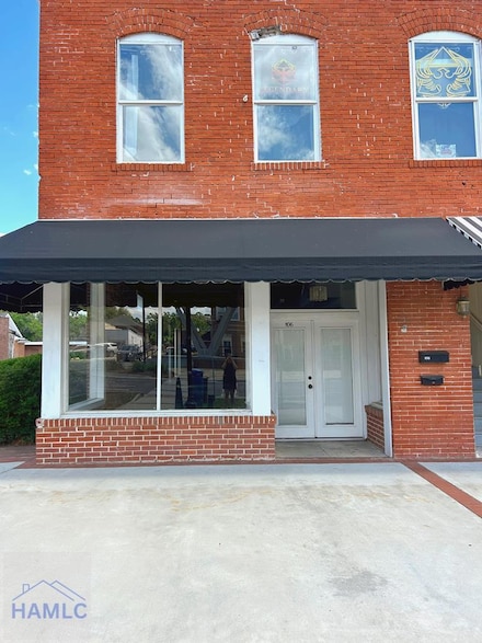106 S Commerce St, Hinesville, GA 31313