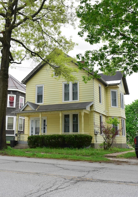 18 Madison St, Rutland, VT 05701