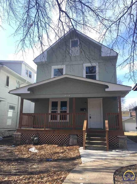 1237 SW Garfield Ave, Topeka, KS 66604