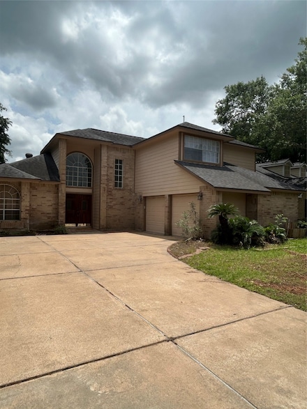 3810 Bartons Ln, Sugar Land, TX 77479
