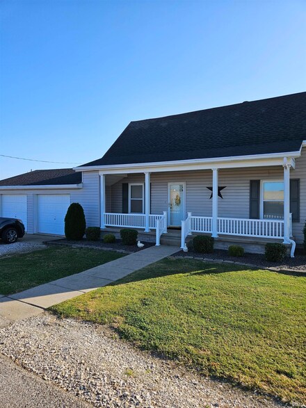 5664 S 100 E, Princeton, IN 47670