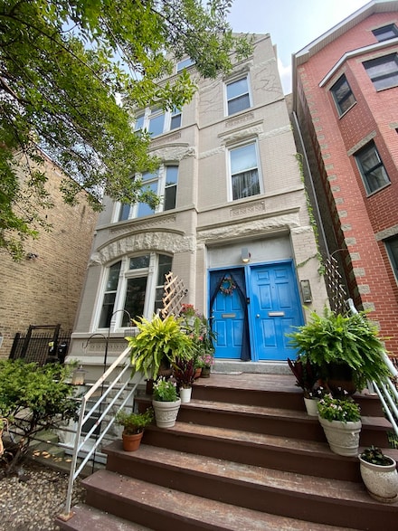 1409 W Superior St Unit 2F, Chicago, IL 60642