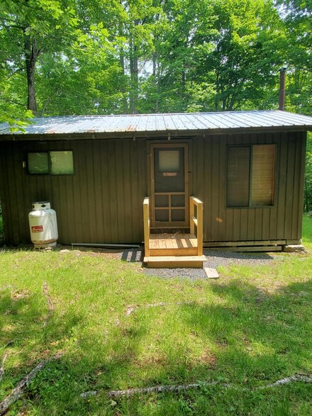 144 Tobin Flat Rd, Wilton, ME 04294
