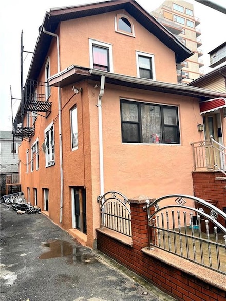622 Ocean View Ave, Brooklyn, NY 11235