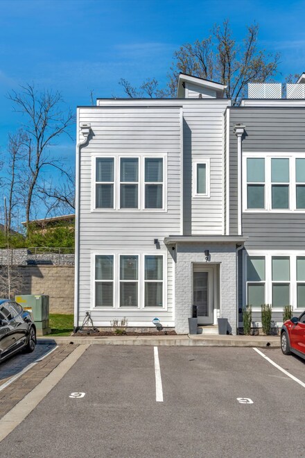 500 Creative Way Unit 9, Madison, TN 37115