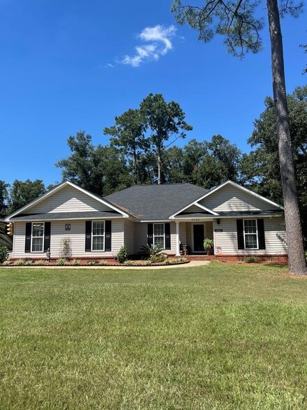 2036 Ashton Way, Bainbridge, GA 39819