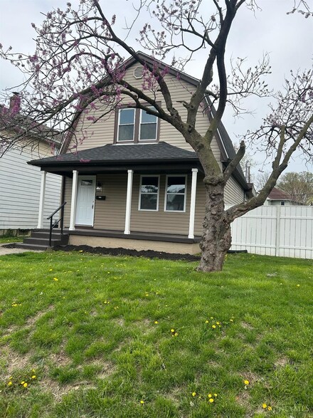 2407 Grand Ave, Middletown, OH 45044