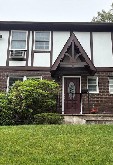 68 Yorkshire Dr, Suffern, NY 10901