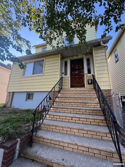 323 Devon St Unit 2, Kearny, NJ 07032