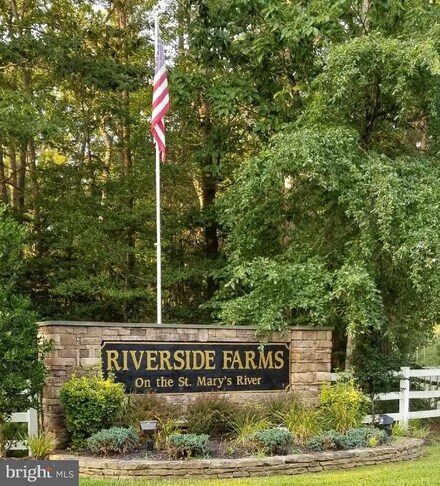 19465 S Greens Rest Dr, Great Mills, MD 20634